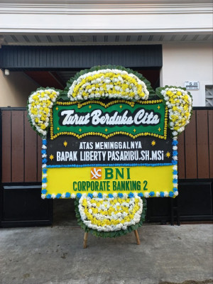 Papan Bunga Duka di Bencahlesung