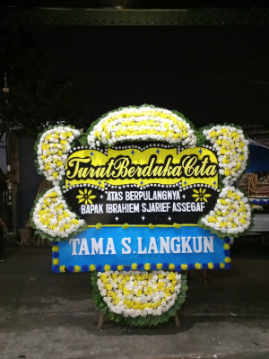 Papan Bunga Duka di Bencahlesung
